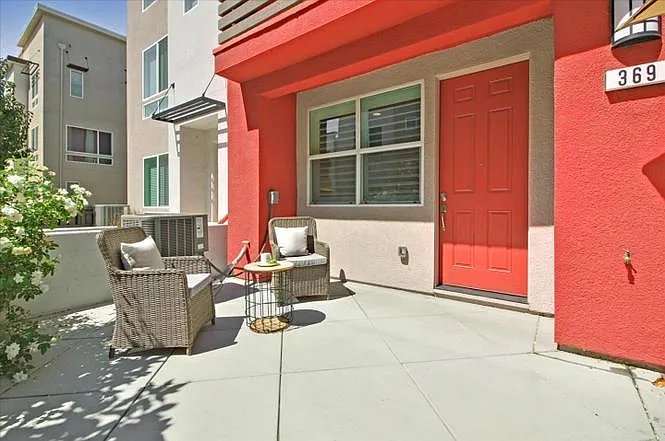 369 Reading Pl — Photo 29