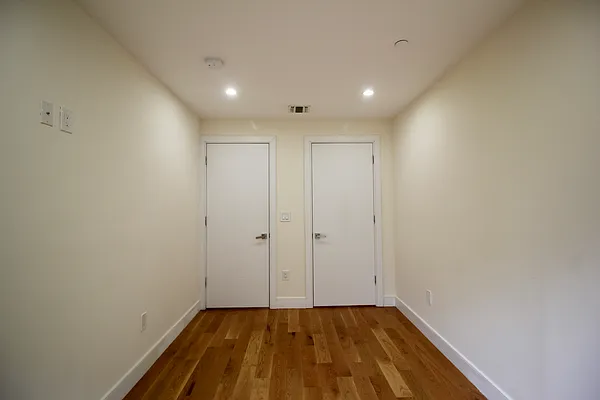 Rented by Hagstrom Management Inc | media 8