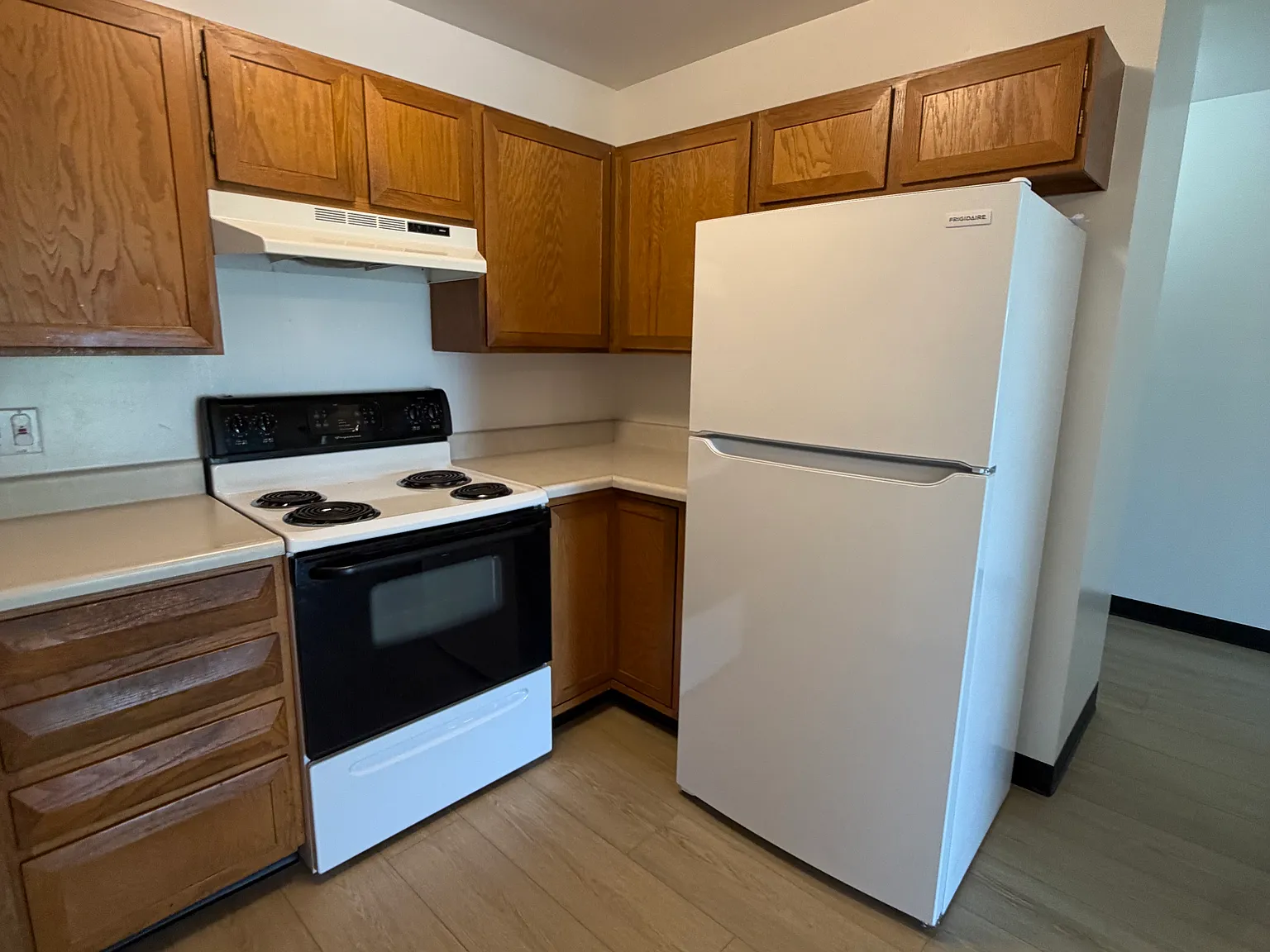 2 bed, 930 sqft, $1,575 — Photo 4