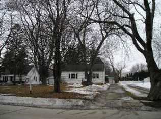 848 Ridge Rd, Green Bay, WI 54304