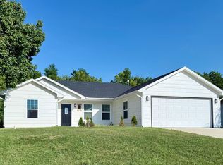 4413 E Salem Ave, Wichita, KS 67220