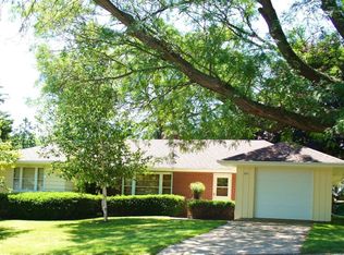 310 S 5th St, Mount Horeb, WI 53572