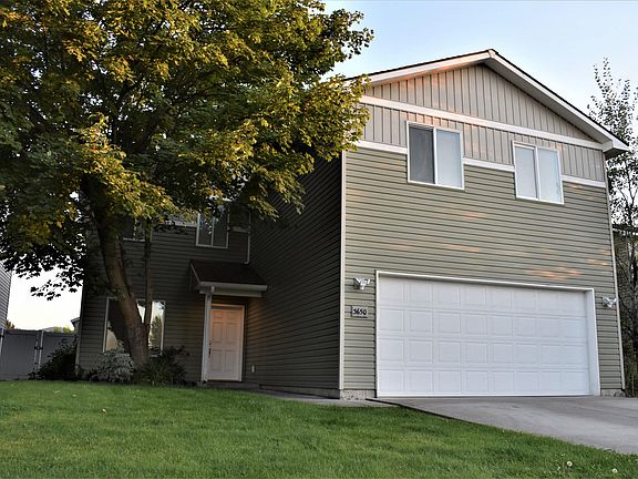 3rd image of 3650 E Arlington Ln