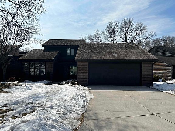 5th image of 27 N Willowgreen Ct