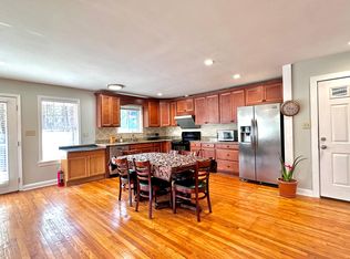308 King Charles Ln, Cary, NC 27511