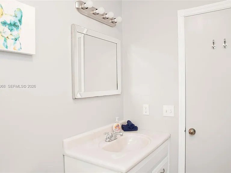 722 SE Thanksgiving Ave — Photo 27
