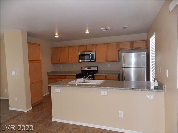 5th image of 5940 Mount Flora Ct