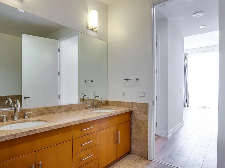 3223 W 6th St #207 — Photo 15