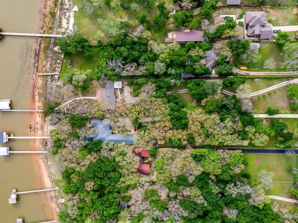 329 Marshal Rd, Newark, TX 76071