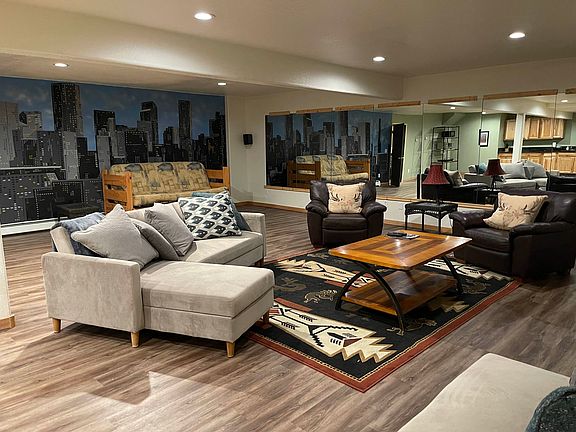 2nd image of 242 Alpine Rd