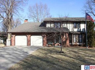 7530 N Hampton Rd, Lincoln, NE 68506