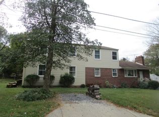 901 Gilbert Rd, Rockville, MD 20851