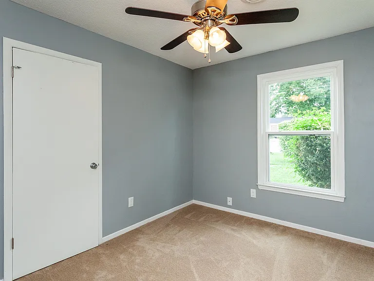 1309 Sportsman Trl — Photo 24