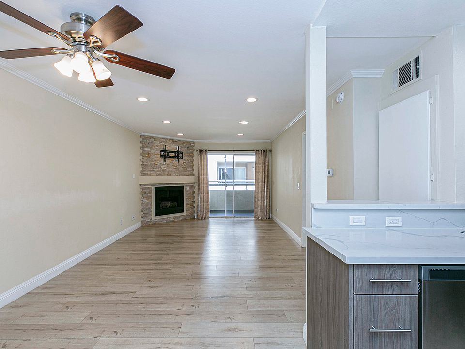 1st image of 5525 Canoga Ave APT 113
