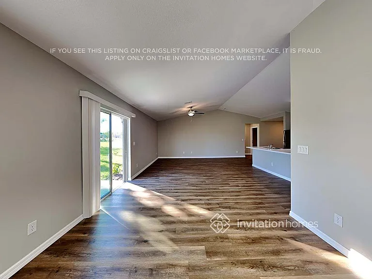 21271 Gaylord Ave — Photo 4