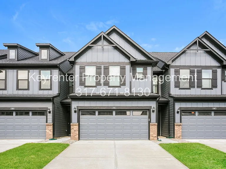 9738 Behner Dr — Photo 1