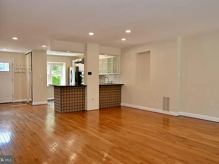 10231 Arizona Cir #51 — Photo 16