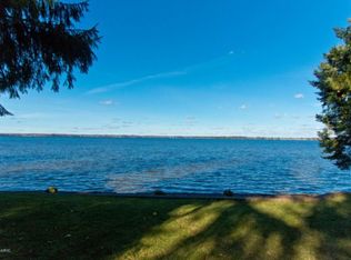 1602 S Lake Mitchell Dr, Cadillac, MI 49601