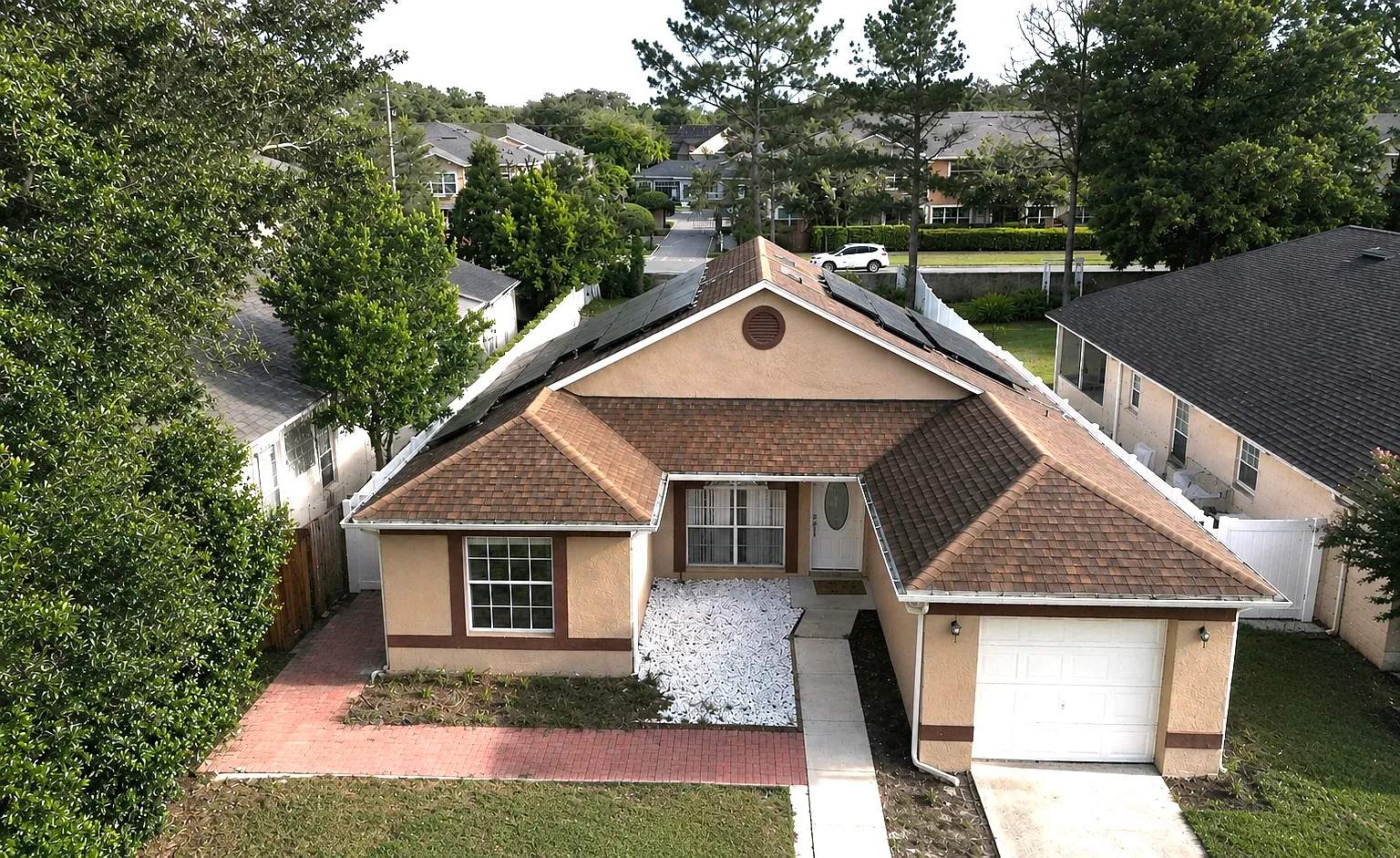 3 bed, 1170 sqft, $2,650 — Photo 1