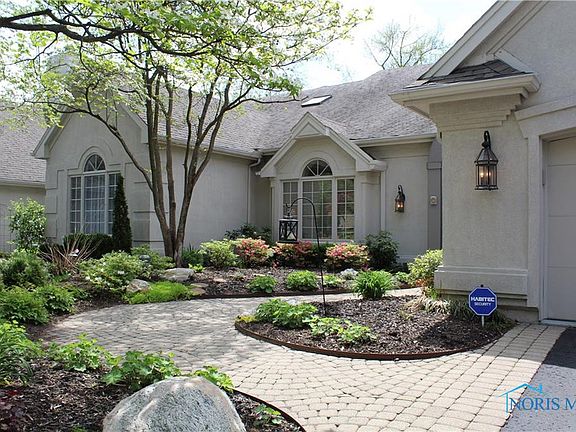 3rd image of 6035 Shadow Lake Dr