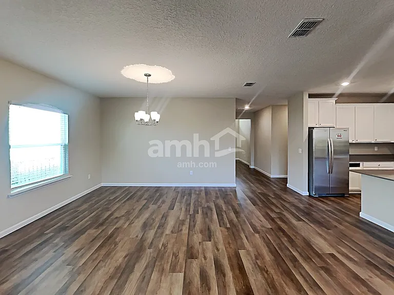 150 Hemlock Point — Photo 5