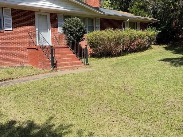 2415 Oak Ln, Camden, SC 29020