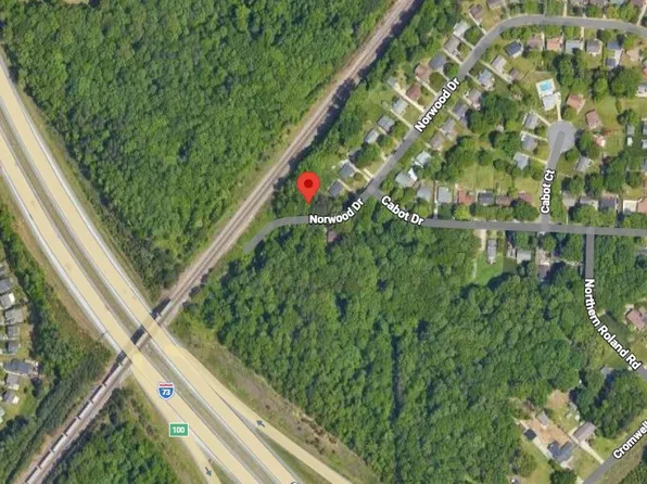 2704 Norwood Dr, Greensboro, NC 27407