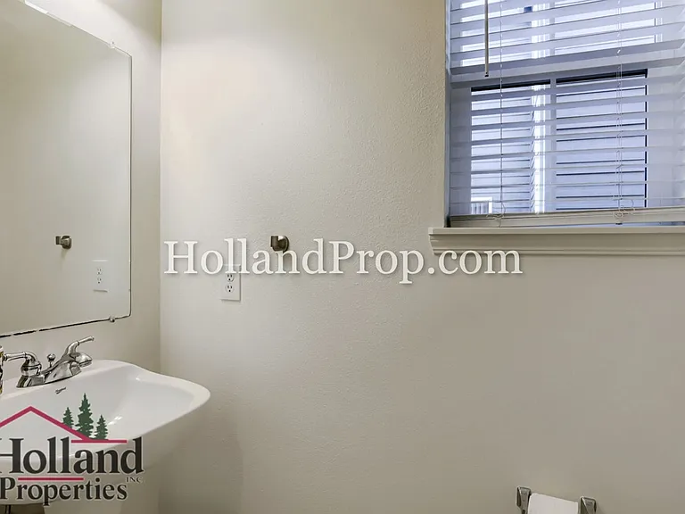 6148 SW Vinwood Ter — Photo 17