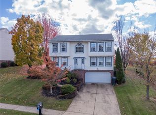 524 Grandshire Dr, Cranberry Township, PA 16066