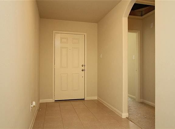 2nd image of 105 Mt Vernon Ln