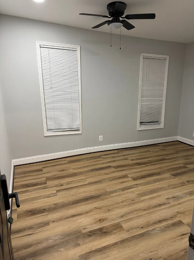 3113 Presbury St $650 Available (Shared Bath) — Photo 4