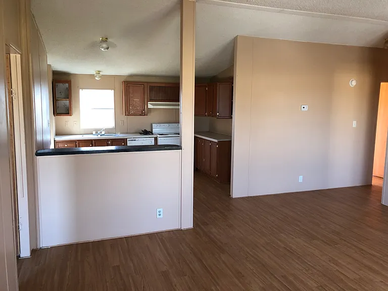 135 Enchanted Lakes Dr — Photo 5