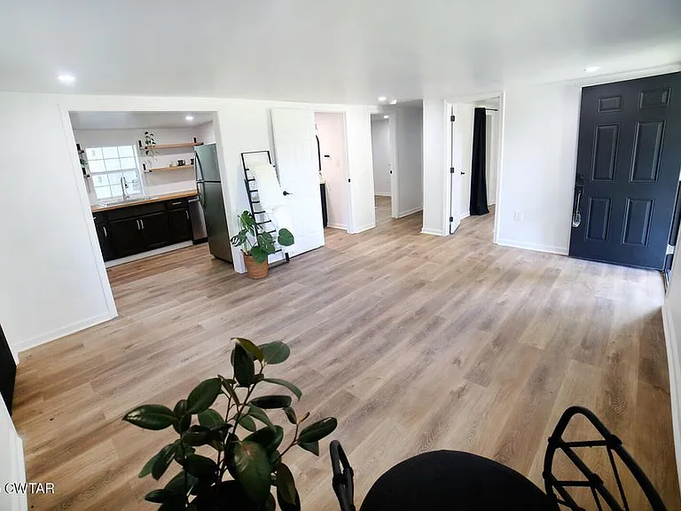308 Cottonwood St — Photo 14