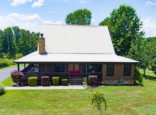 2760 English Hills Dr, Sevierville, TN 37876
