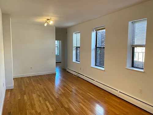225 E Berkeley St #4 Photo 1