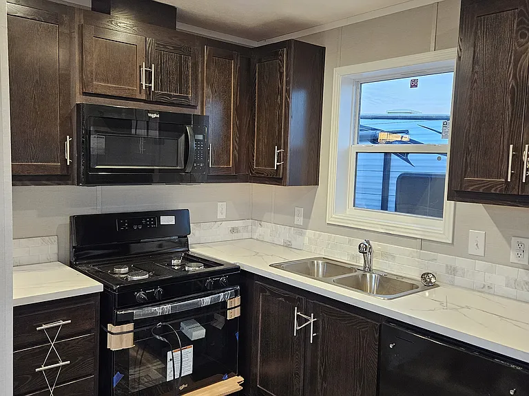 600 S 4th St #33 — Photo 3