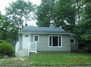 37 Walker Ave, West Milford, NJ 07480