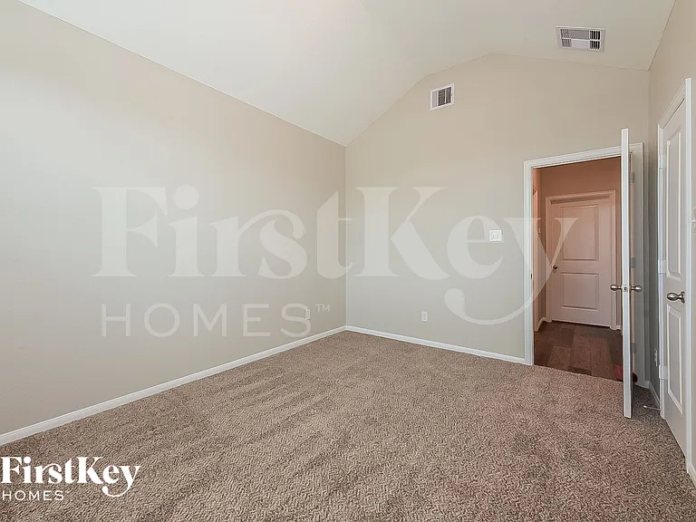 12524 Jetty Cove Dr — Photo 11