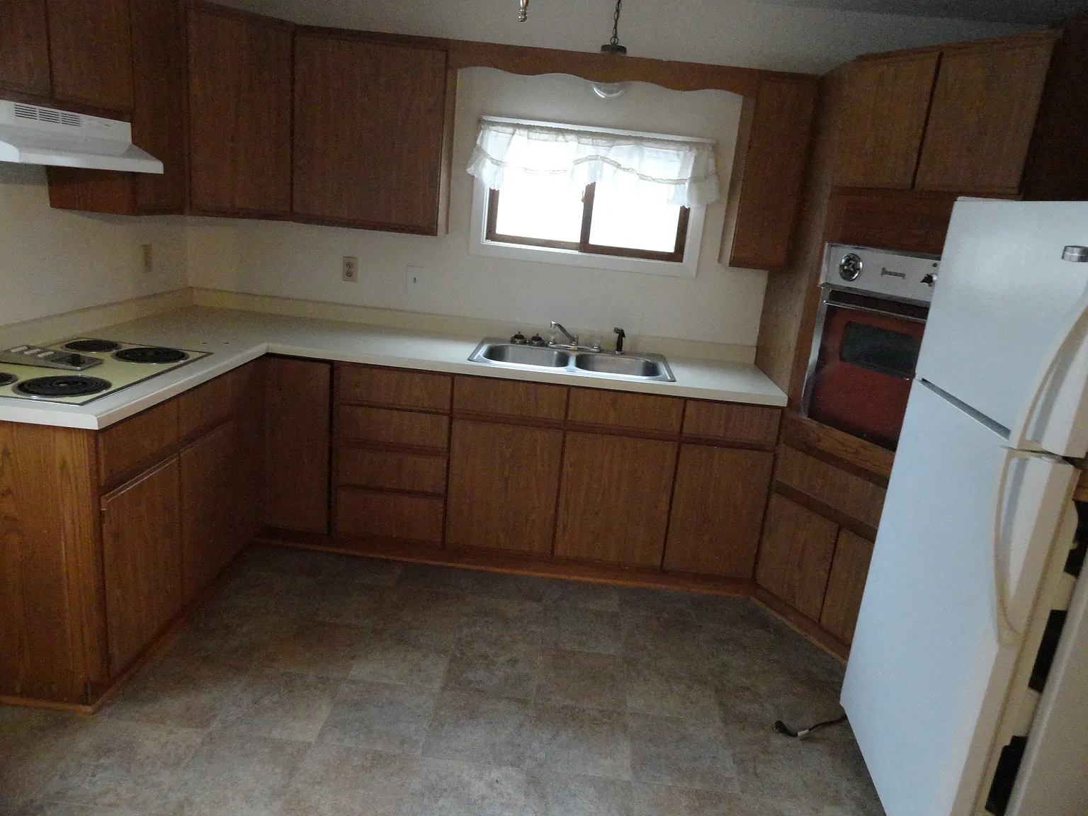 2 bed, 850 sqft, $1,295 — Photo 4