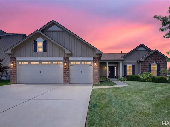 1125 Duxbury Ln, O'Fallon, MO 63366