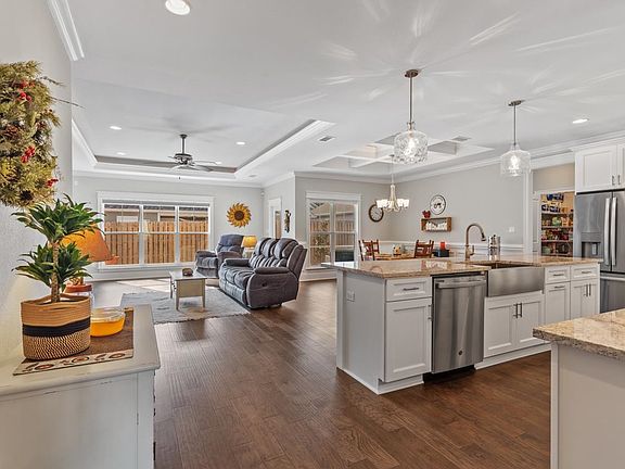 3rd image of 5189 Royal Fern Cir