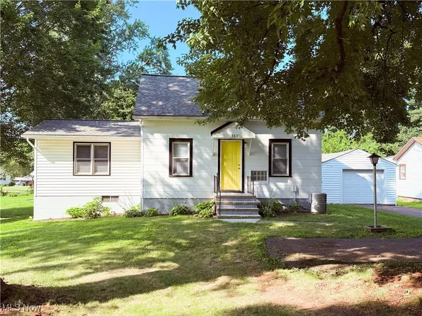 560 E State St, Barberton, OH 44203