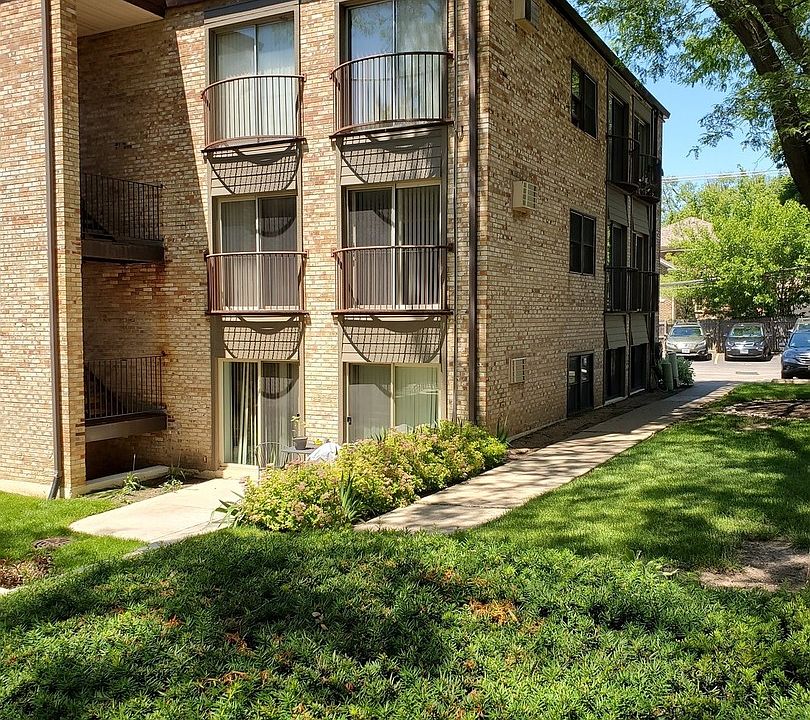 1st image of 1940 Cherry Ln APT 213