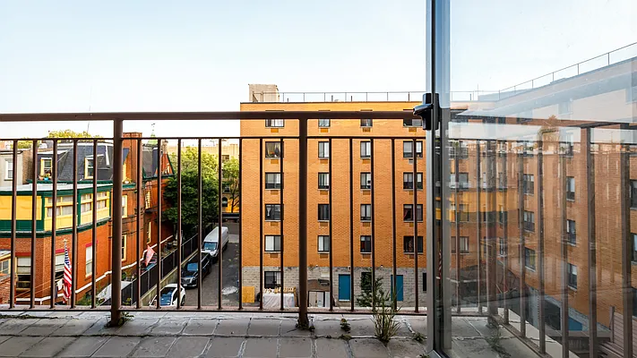 Rented by Nooklyn NYC LLC | media 19