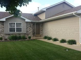 600 E Pheasant Run Dr, Hobart, IN 46342