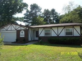 1924 Aspen Cir, Fayetteville, NC 28304