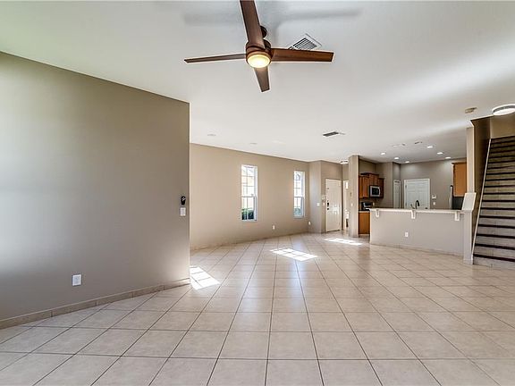 2nd image of 457 Glastonbury Dr