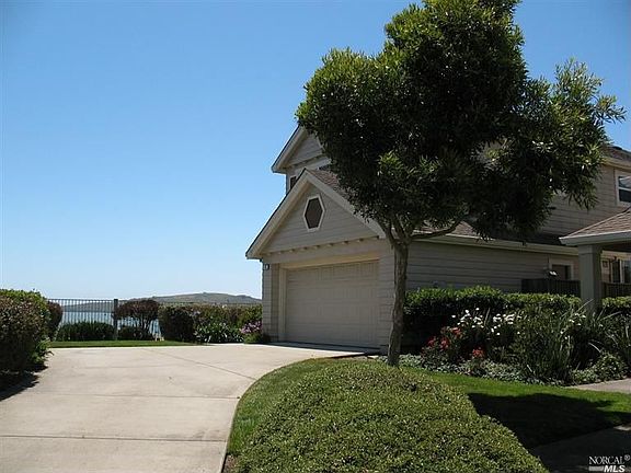 2nd image of 15 Harbor View Dr