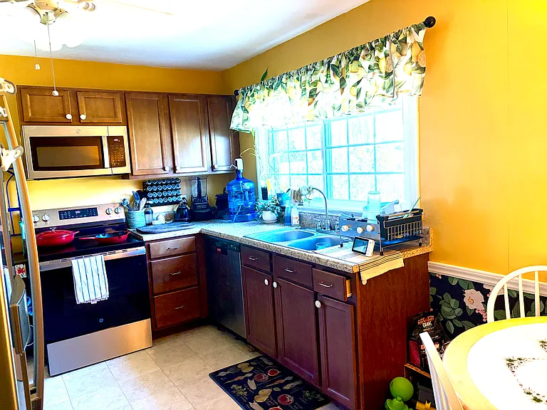 404 Old Haw Creek Rd — Photo 7