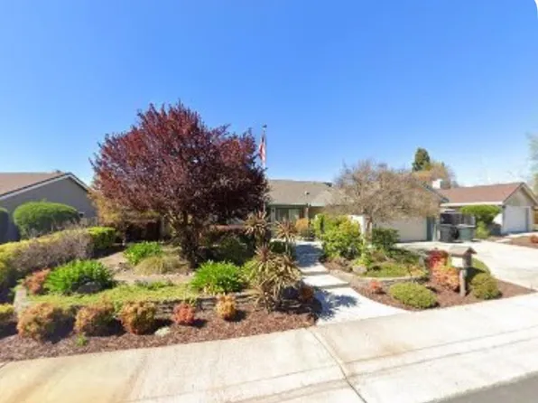 1387 Greenborough Dr, Roseville, CA 95661